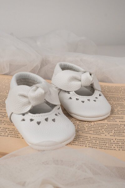 Beybium Lily Genuine Leather Heart Baby Girl Moccasins White