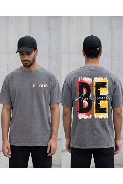 OEMS Washed gray oversized t-shirt with a modern graphic design | be awesome ...