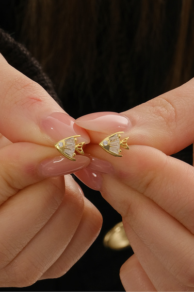 Silvano Jewelry 925 Ayar Gümüş Altın Kaplama Baget Taşlı Balık Küpe