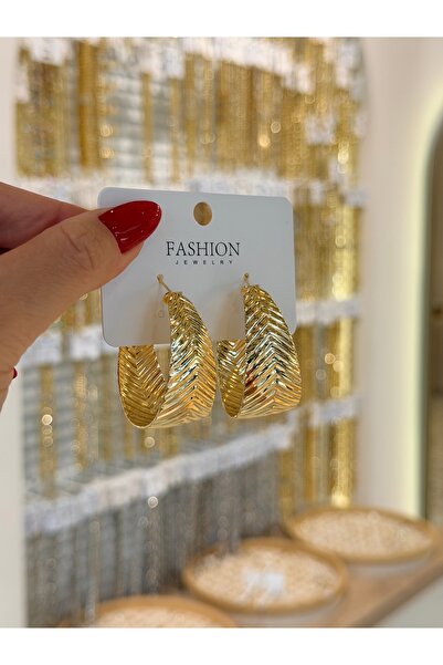 SU PERİSİ TAKI BİJUTERİ Gold V-Detail Plate Hoop Earrings