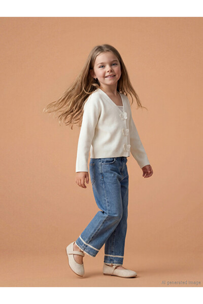 LC Waikiki Esvab • Modern & Distinctive Straight Fit Girls' Jean Pants with L...