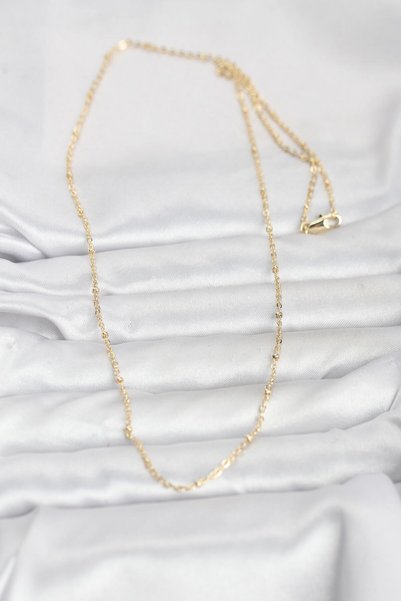 ForWhat 60cm Golden Brass Twist Women's Necklace for Elegant Necks