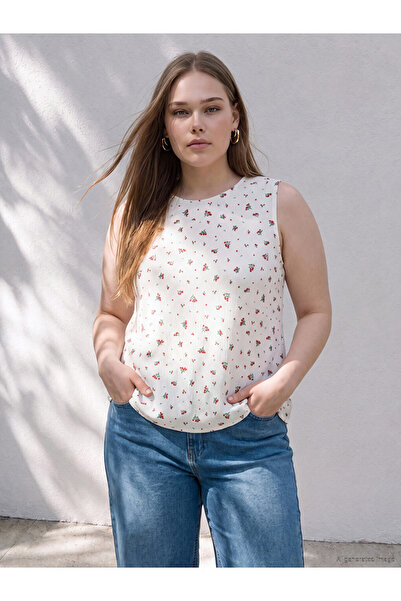 LC Waikiki Peak New Season Ecru Large Size Floral Women's Undershirt