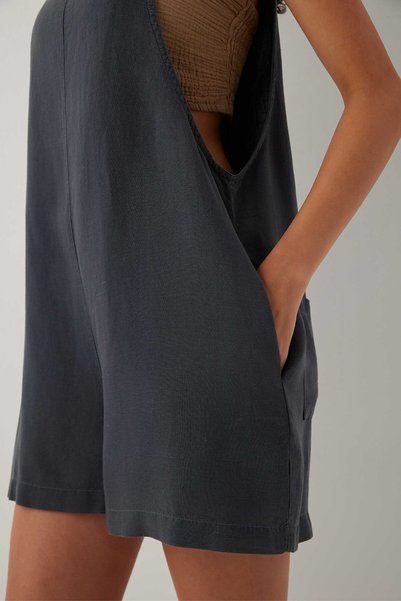 İpekçi Otantik Linoflow Strappy Linen Tencel Short Jumpsuit Anthracite