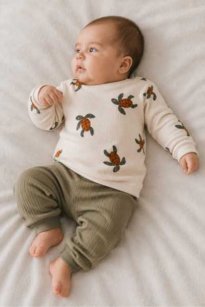 Rocha Baby Baby Ribbed Camisole with Turtle Pattern and Snap Fasteners on the...