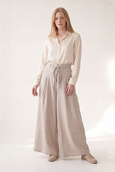 Levidor Beige Pleat Detailed Linen Trousers