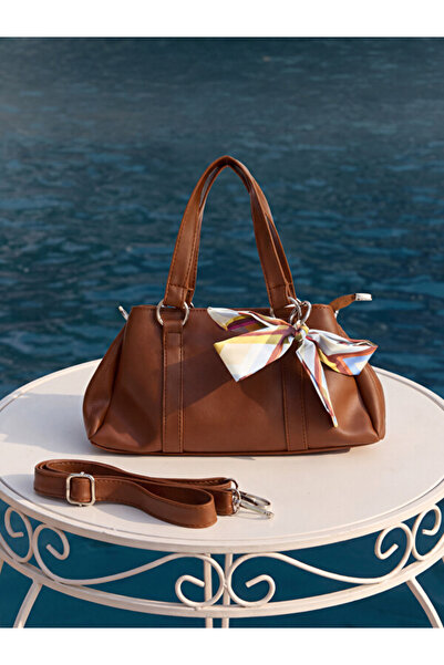 LC Waikiki Esvab • Modern & Distinctive Leather-Look Women's Shoulder Bag wit...