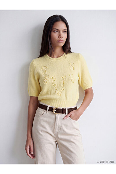 LC Waikiki Peak New Season Yellow Crew Neck Embroidered Women's Knitwear Sweater