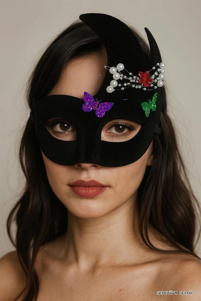ZERO LAND Spt-Gld Black Color Pearl and Stone Suede Covered Venetian Party Ma...