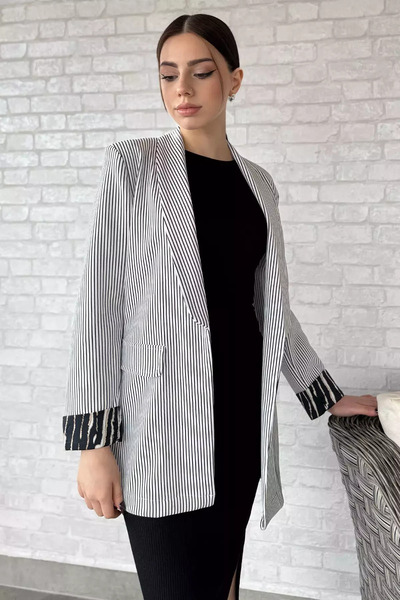 GÜLSELİ White Women's Striped Sleeve Detailed Blazer Jacket