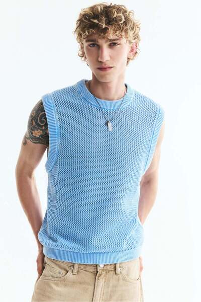 H&M Regular Fit Hole-knit sweater vest