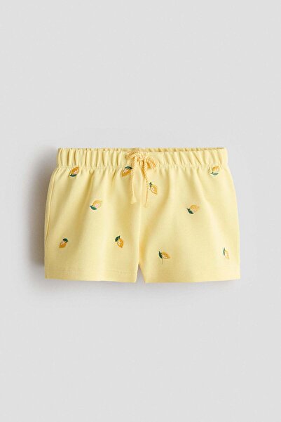 H&M شورتات رياضية مطرزة