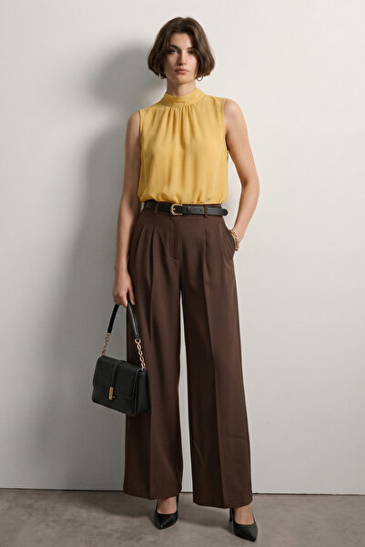 BARRELS AND OIL Women's Fabric Trousers with Waist Belt - Bitter Brown