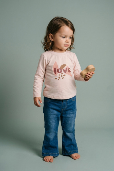zumino Girl's Love Printed Sweatshirt and Spanish Flared Jeans Set