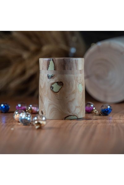 facutedinlemn Cutie handmade unicat din lemn cu capac Stacie Monday