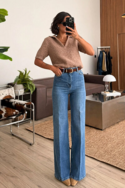 SHILSEE BEUTİQUE Suede Belted Tube-Leg Blue Jeans with Iron-On Embellishments