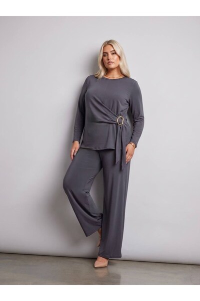 Koza Butik طقم بدلة رياضية نسائية كبيرة الحجم بأكمام طويلة وتفاصيل حزام 8299-26
