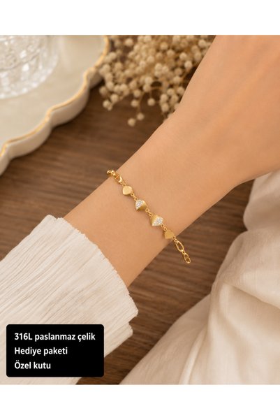 HER ŞEY NOTA www.herseynota.com Heart Detailed Gold Color Steel Bracelet – El...
