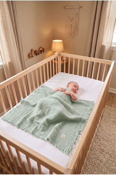 e&f Store Püsküllü 4 Katlı Müslin Bebek Battaniyesi - Mint Yeşili