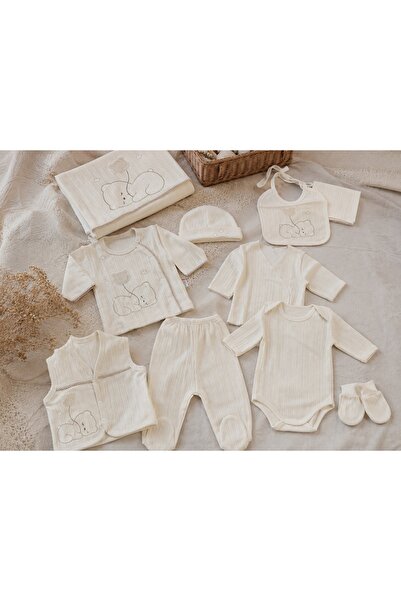 Pure Boutique Set nou nascut 10 piese din 100% bumbac crem cu paturica, ursul...