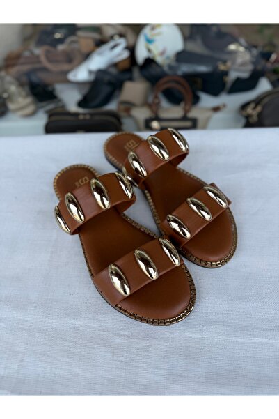 Gold Toka Detaylı Terlik