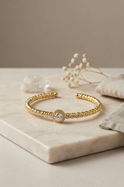 Mega Bazaar Gold Color Dorika Model Round Zircon Stone Women's Bracelet