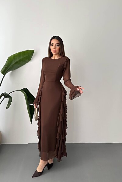 End Black Store فستان شيفون بني اللون مع كشكشة