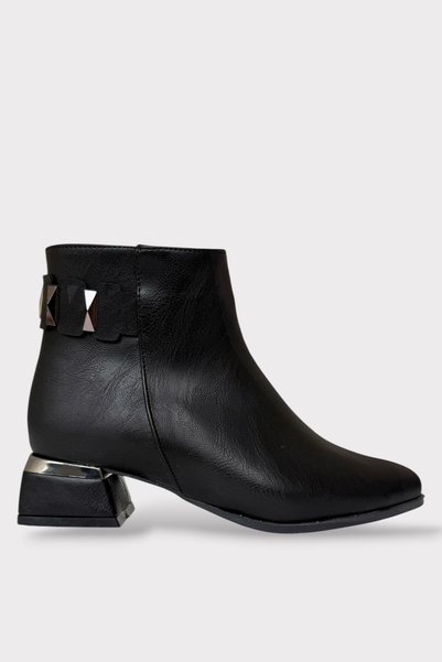 Jagulep Buckle Detailed Pointed Toe Heeled Women's Boots Black