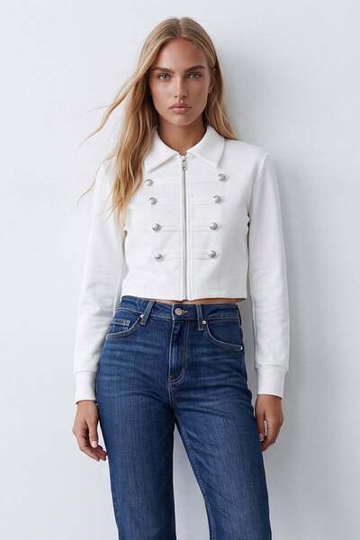 Trend Alaçatı Stili Kadın Beyaz Düğme Detaylı Blazer Ceket Alc-X15660