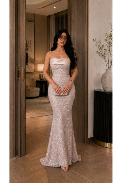 jory-fashion فستان سهرة ماكسي بقصة حورية بدون أكمام وكورسيه مطرز بترتر مع ياق...