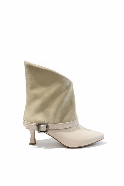 SHOEBELLAS Micron Beige Leather Belt Detailed Women's Heeled Boots
