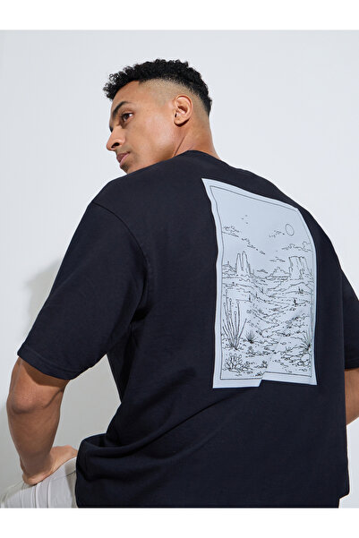 Styli Black Graphic Print Crew Neck Oversized T-Shirt