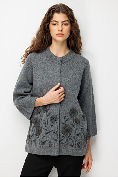 Desen Triko Women's Stand Collar Felt Floral Embroidered Wool Coat Smoked