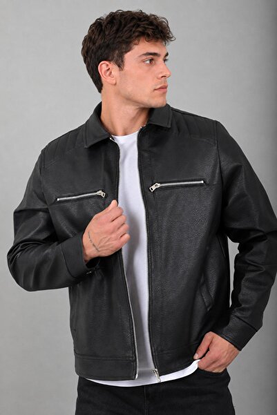 ByTrend معطف من الجلد الصناعي مع ياقة وجيب على الصدر KMD 879_50521-1