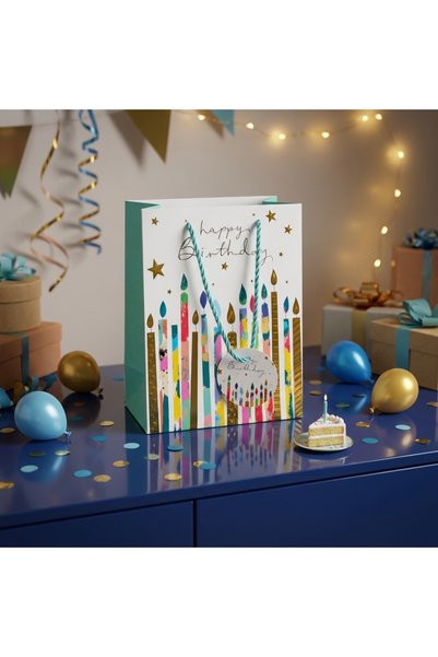 Ornament24 Punga cadou zi de nastere Happy Birthday, model cu lumanari multic...