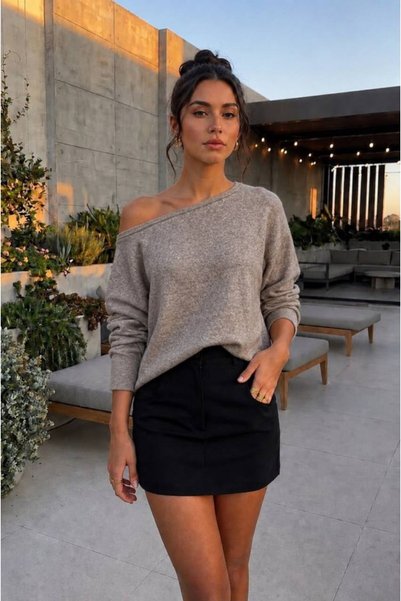 byGülce Yumuşak Dokulu Soft Asimetrik Yaka Triko Kazak