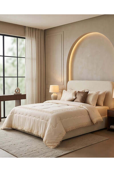 REDTAG طقم لحاف من الدانتيل الزهري بيج مكون من 7 قطع (مقاس سوبر كينج) 240×260 سم