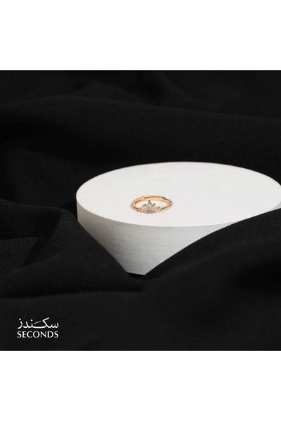 Seconds خاتم درة بتصميم تاج