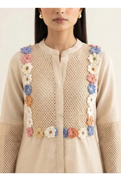 VİNY Beige Crochet Applique Mandarin Collar Kurta & Pant Set – Women's Indian Ethnic Wear