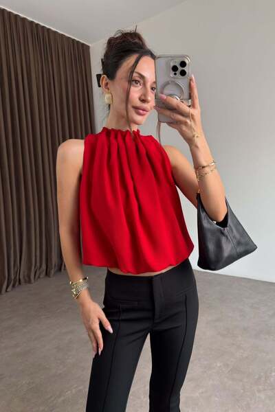 Büşra Doğramacı Premium Halter Yaka Kırmızı Bluz
