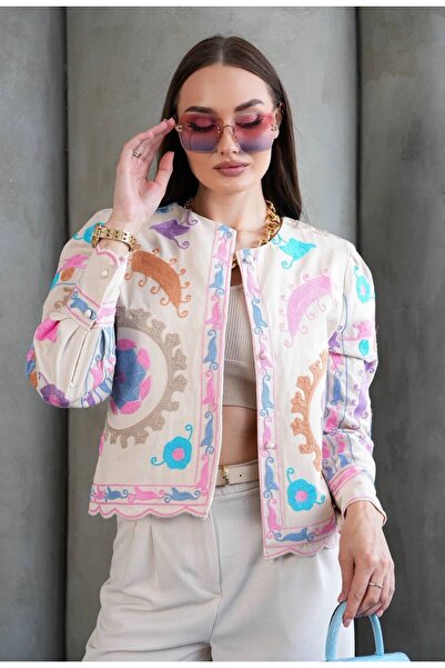 Nes Moda Kadın Etnik Nakış Detaylı Mevsimlik Gabardin Ceket