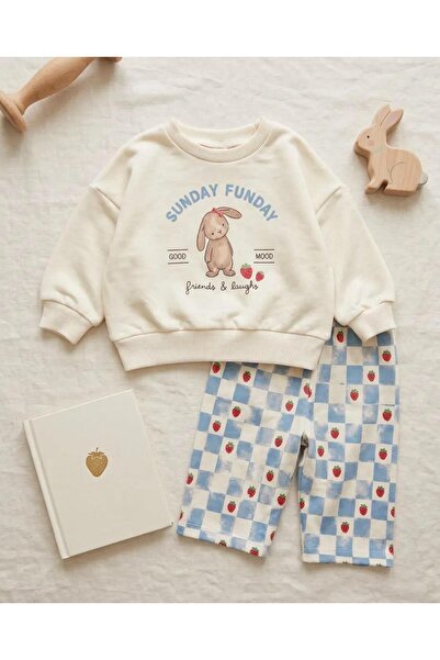 Luna Kids Store Girl's Rabbit Printed Sweatshirt and Strawberry Patterned Che...