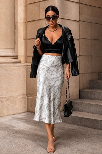 FashionForYou Fustă midi din satin CRESSIDA, croială în băiat și imprimeu mar...