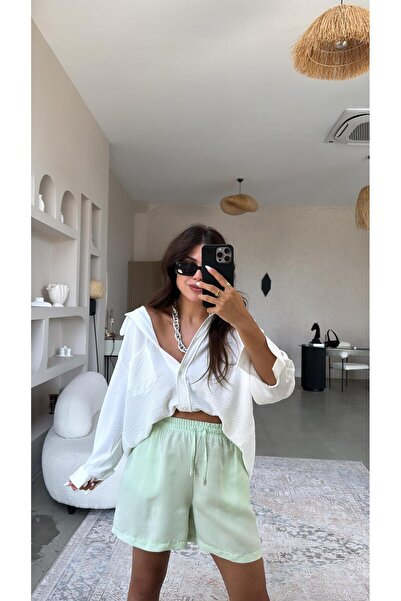 Buket Teke Water Green Tensel Basic Shorts