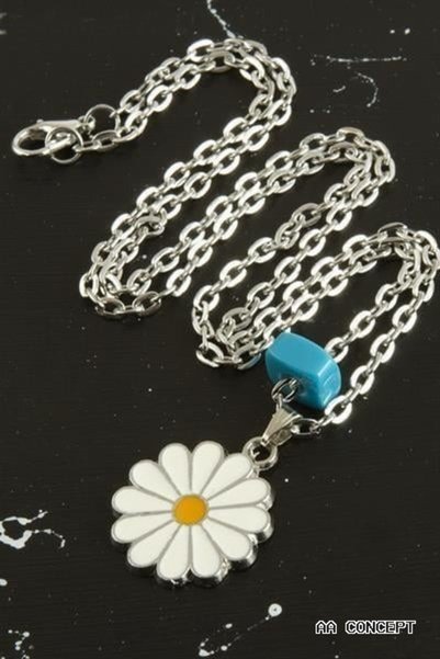 ZERO LAND CONCEPTA Daisy Enamel Necklace (214541) Silver Color