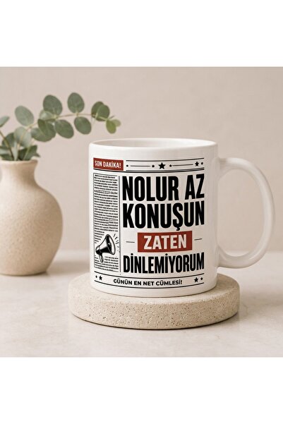 PURPLESKY Nolur Az Konuşun Zaten Dinlemiyorum – Komik Gazete Tasarımlı Kupa