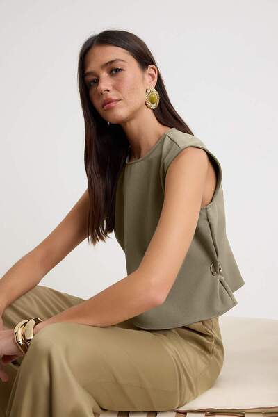 Trendyol Collection Khaki Accessory Detailed Woven Blouse Twoss26Bz00548 Wove...