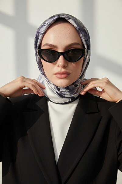 Vissona %100 Twill İpek Eşarp 90x90 Çiçekli Sulu Boya Desenli El Dikişli Kadı...