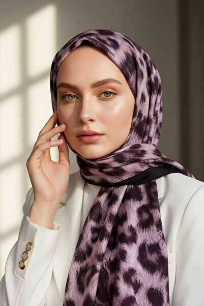 Vissona KREP LEOPAR DESENLİ GÜL KURUSU - SİYAH RENKLİ 75X195 KIRIŞMAZ ŞAL