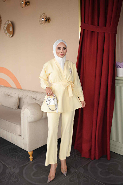 İmajButik Yellow Collared Tunic with Bronchial Detail and Trousers Set